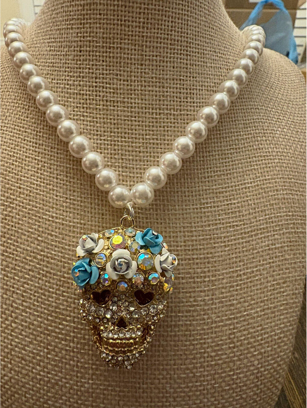Halloween pearl skull Necklace with Rhinestones adjustable